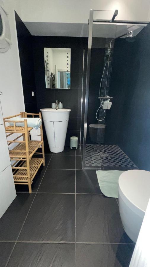 Chambre Luxe Dans Villa De Standing Avec Piscine, Acces Discret Et Independant, Terrasse Arboree Et Parking Prive Ла-Валетт-дю-Вар Экстерьер фото