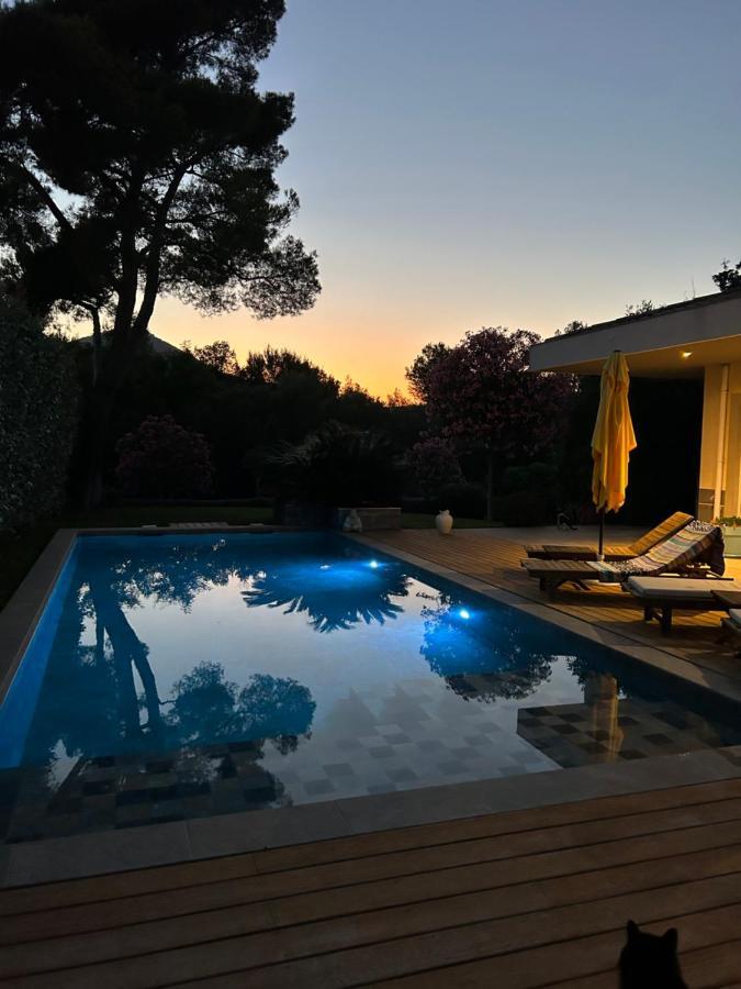 Chambre Luxe Dans Villa De Standing Avec Piscine, Acces Discret Et Independant, Terrasse Arboree Et Parking Prive Ла-Валетт-дю-Вар Экстерьер фото